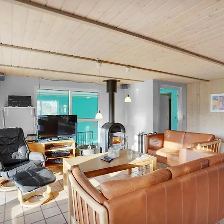 Casa vacanze Stunning In With 6 Bedrooms, Sauna And Wifi Nordborg