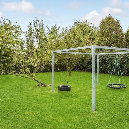 Stunning In With 6 Bedrooms, Sauna And Wifi Hébergement de vacances Nordborg