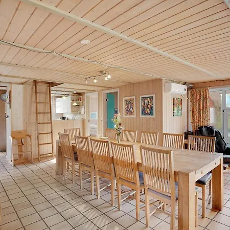 Casa vacanze Stunning In With 6 Bedrooms, Sauna And Wifi Nordborg